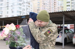 В Одессе военный предложил руку и сердце девушке-полицейскому (ФОТО, ВИДЕО)