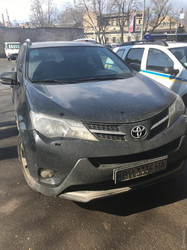 В Одессе задержали девушку за рулем машины благотворительного фонда известного застройщика