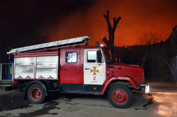 Сильнейший пожар в Одессе на территории Межрейсовой базы моряков