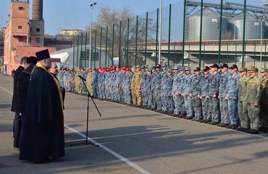 В одесской военно-морской базе молились за освобождение военнопленных украинских моряков (ФОТО)