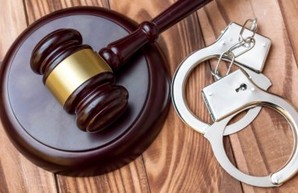 Пенсионер отсудил у суда четверть миллиона гривен
