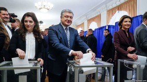 Кто из известных политиков уже проголосовал на президентских выборах?