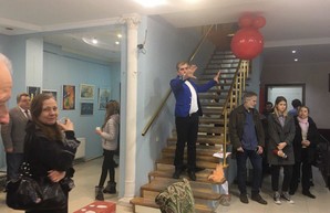 В Одессе открылась выставка современного искусства "Два полушария" (ФОТО)