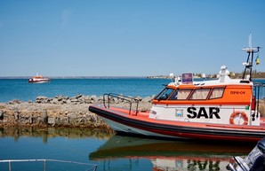 У пляжей курорта Затока появилась база спасательных катеров (ФОТО)