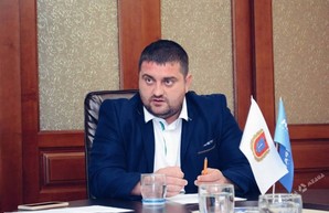 Депутат Одесского облсовета называет основной проблемой Украины сросшуюся с бизнесом власть