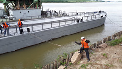 В порту Рени в Одесской области отремонтировали причал-баржу