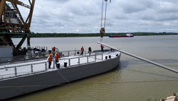 В порту Рени в Одесской области отремонтировали причал-баржу