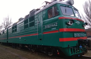 С начала года два магистральных электровоза для Одесской железной дороги капитально отремонтировали в Запорожье