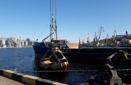 В Одесском морском порту завершились работы по эксплуатационному дноуглублению