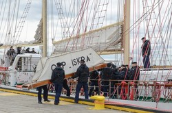Одесские курсанты учатся на польском парусном корабле в походе вокруг всей Европы (ФОТО)