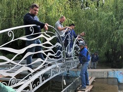 В Одесском парке Победы появился новый мост (ФОТО)