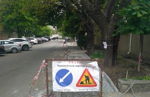 В Одессе рассказали и показали, как ремонтируют тротуары
