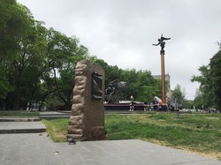 В Одессе начали ремонтировать памятник атаману Черноморских казаков
