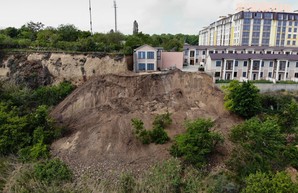 Почему в Одессе ползет берег в районе 411-й батареи и жилых многоэтажек