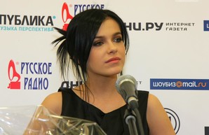 Одесситы не хотят концерта российской певицы, фанатки Путина и Медведева