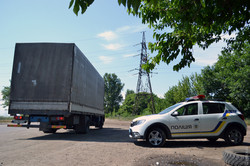 Жители Усатово под Одесской блокируют проезд большегрузного транспорта по улицам села