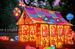 Фестиваль китайских фонарей стартовал в центре Одессы