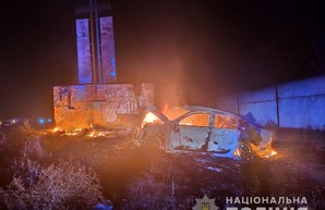 Два человека сгорели в автомобиле в результате ДТП под Одессой