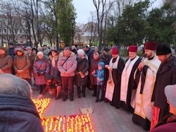 Свечи Памяти в честь жертв Голодомора зажигали в Одессе