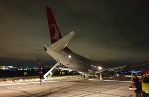 Турецкая компания приостановила авиасообщение с Одессой