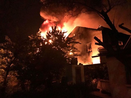 В Одесской области пожарные тушили баню