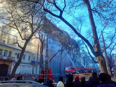 В сети появилось видео о том, как начинался смертельный пожар в Одессе 4 декабря
