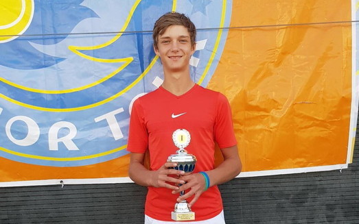 Теннисист из Черноморска вошёл в тройку лучших в Европе