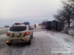 Под Одессой перевернулся автобус с пассажирами, есть пострадавшие