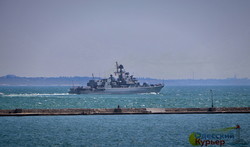 В Одессе прошел морской парад на день ВМС: местных журналистов не пустили (ФОТО, ВИДЕО)