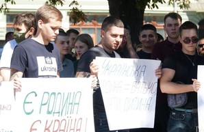Варламов и "Нацкорпус" протестуют против переименования улиц