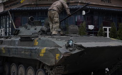 Одессу защищаетукраинская бронетехника (ФОТО, ВИДЕО)
